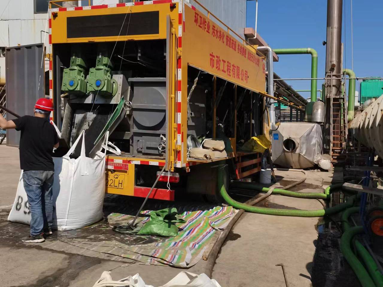 象山淤泥压干处理